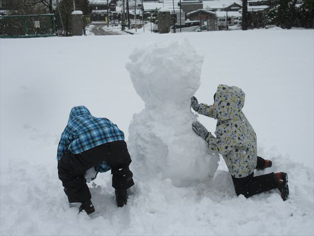 熊川っ子 : 雪だるま作り